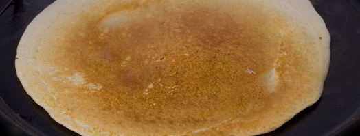 пшенично-ржаные дрожжевые блины. Шаг 12