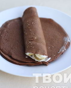 Шоколадные блинчики с бананом