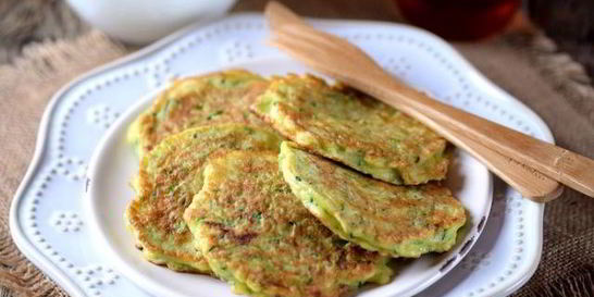Сладкие блинчики из кабачков