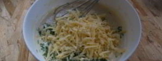 сырные блины с зеленью. Шаг 4