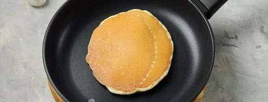 толстые блины на молоке. Шаг 8