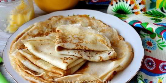 Тонкие блины с дырочками на дрожжах