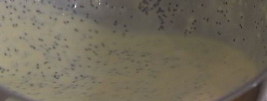 венгерские маковые блины с изюмом и грецкими орехами. Шаг 3