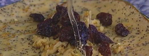 венгерские маковые блины с изюмом и грецкими орехами. Шаг 7