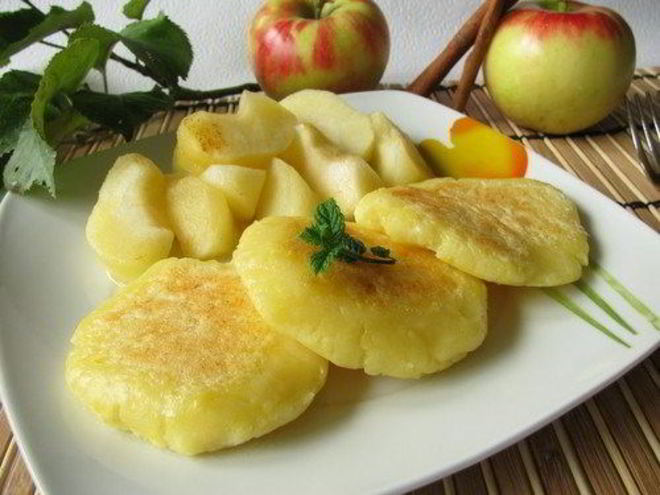 Рецепт яблочных блинов с лимонной цедрой