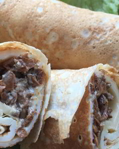 Яичный блинчик, фаршированный грибами