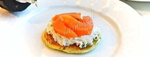 закусочные блинчики с подкопченным лососем. Шаг 7