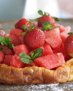 Запеченный блин с фруктами