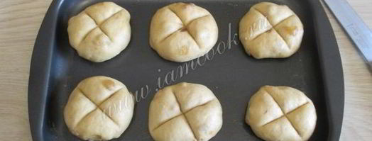 булочки ароматные hot cross buns. Шаг 10