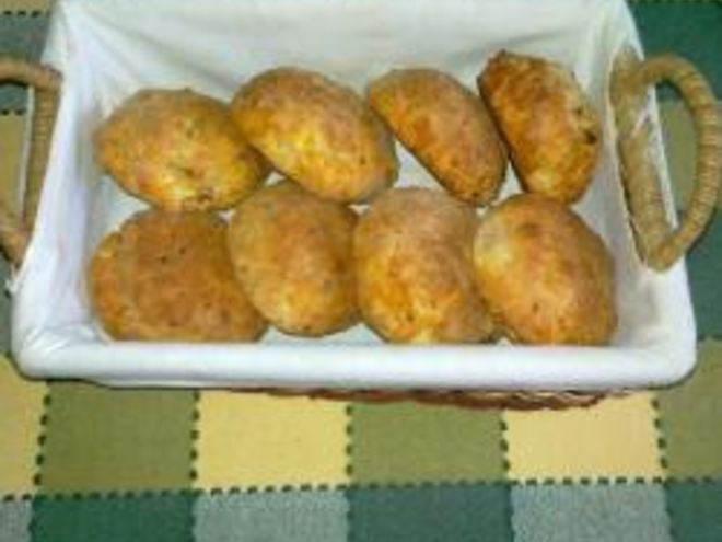 Рецепт булочек с сыром и беконом