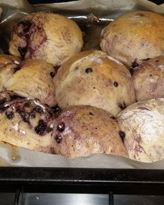 Булочки домашние с черникой