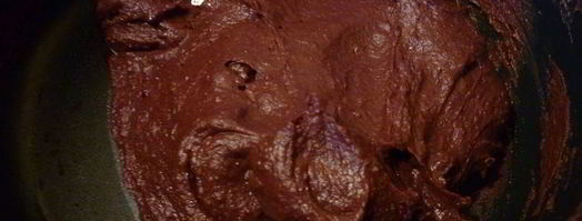 булочки и рогалики зебра с шоколадной прослойкой. Шаг 2