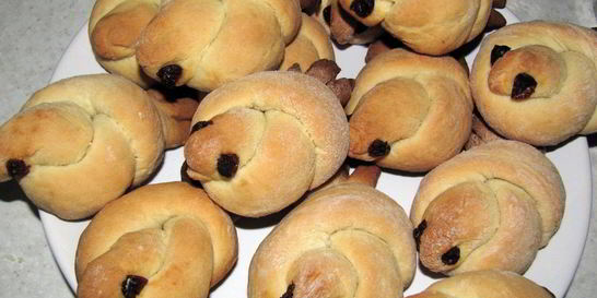 Булочки на кефире без дрожжей