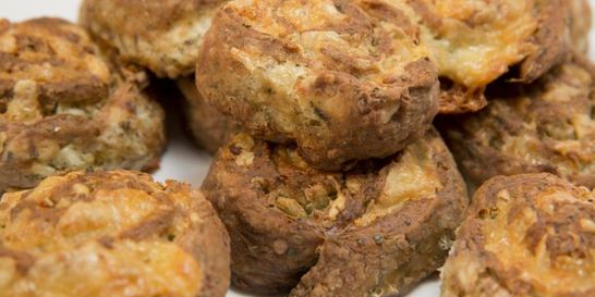 Булочки с чесноком и прованскими травами