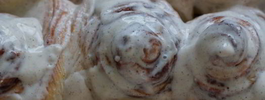 булочки с корицей в сметанной заливке. Шаг 18