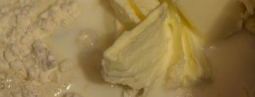 булочки с корицей в сметанной заливке. Шаг 6