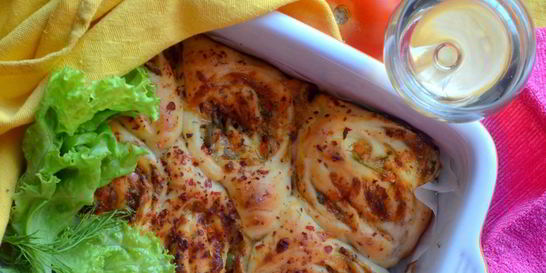 Булочки с оливками, сыром и помидорами