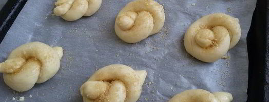 булочки с сахарной посыпкой. Шаг 5