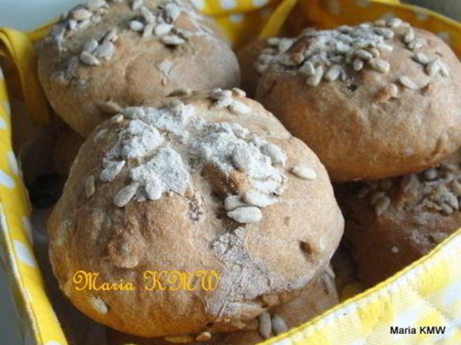 Рецепт булочек с семечками подсолнуха