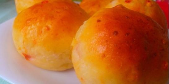 Булочки с творогом и сладким красным перцем