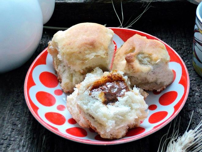 Рецепт булочек с вареной сгущенкой