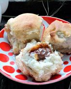 Булочки с вареной сгущенкой