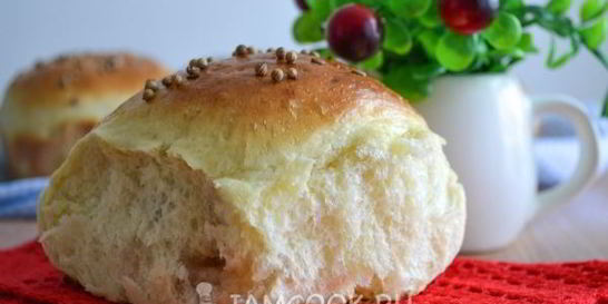 Булочки с вишней