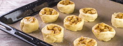 булочки с яблоками и корицей. Шаг 16