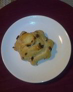 Булочки сдобные с изюмом из картофельного дрожжевого тест