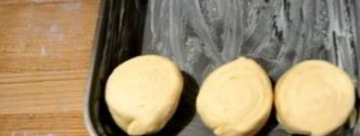 булочки со сгущенкой. Шаг 9