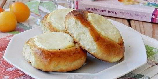 Домашние ватрушки с творогом