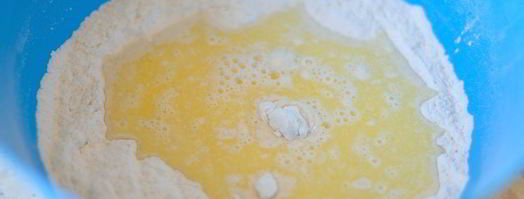 дрожжевые булочки с изюмом. Шаг 3