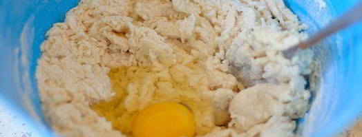 дрожжевые булочки с изюмом. Шаг 4