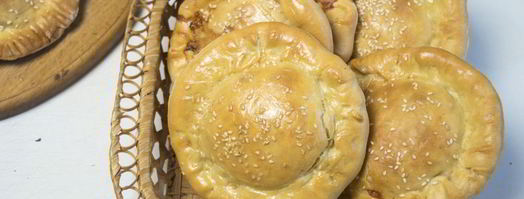 дрожжевые булочки с колбасой и сыром. Шаг 9