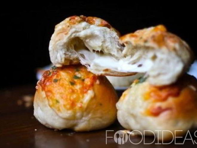 Рецепт дрожжевых булочек с сыром