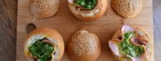 горячие булочки с яйцом и сыром. Шаг 4