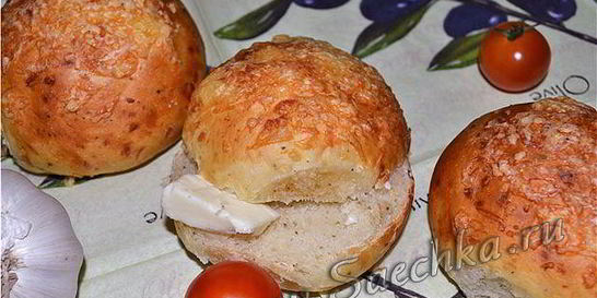 Хлебные сырные булочки