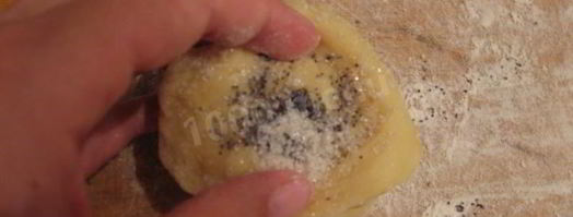 красивые булочки с маком из дрожжевого теста. Шаг 16