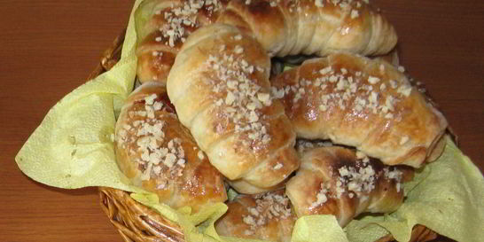 Круассаны с ананасами