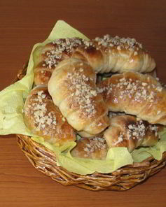 Круассаны с ананасами