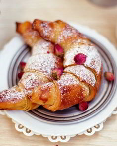 Круассаны с марципановой начинкой