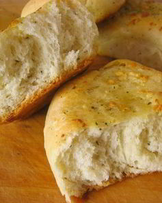 Мягкие чесночные булочки