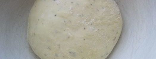 мягкие чесночные булочки. Шаг 8