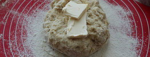 праздничные булочки с марципаном и цукатами. Шаг 5