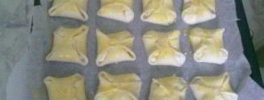 слоеные булочки с творогом. Шаг 4