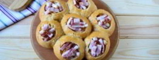 сырные булочки с яйцом и беконом. Шаг 4