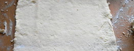 творожные булочки с орехами, изюмом и курагой. Шаг 5