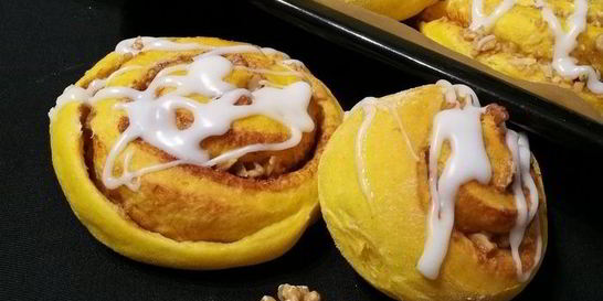 Тыквенные булочки с ореховой начинкой