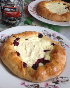 Ватрушки с сюрпризом