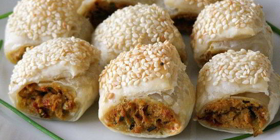 Закусочные булочки с курицей и чечевицей